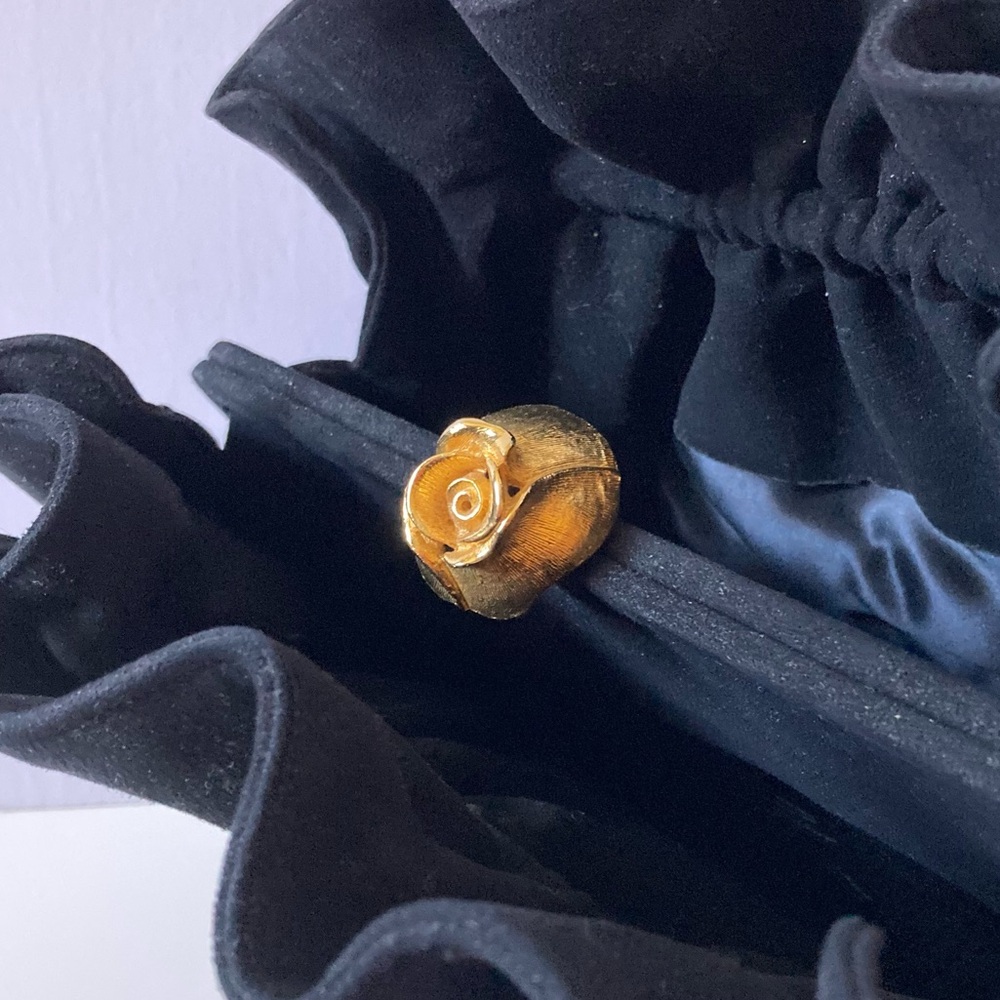 Vintage Koret Black Kid Suede handbag with brilliant goldtone rose clasp